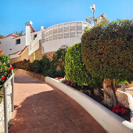 Dreaming Paraiso Royal